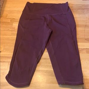 Knee-length Lululemon running capris